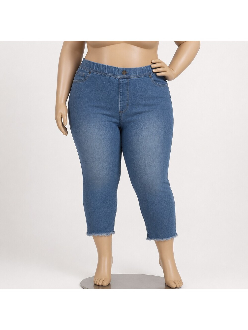 Just Be Women's Plus Size 2X Blue Denim Capri Jeans - Picture 2 of 5